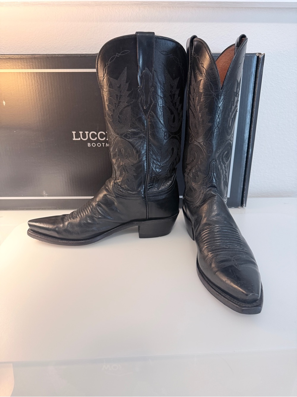 1883 by Lucchese N4501-54 Women’s 9C Black Burnished Buffalo Snip Toe Boots USA - Picture 4 of 11